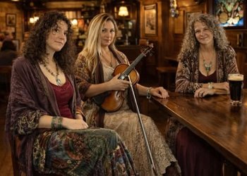 HOLMAN SISTERS 3.jpg